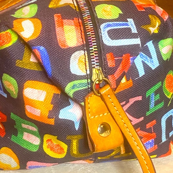 Vintage Dooney & Bourke Small Duffel Bag - Picture 11 of 16